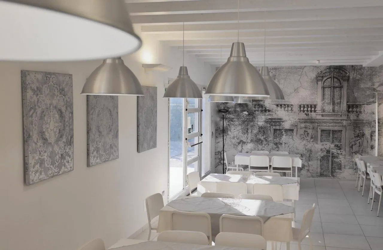Ahr Hotel Villa Alighieri Stra 3*,  Italy